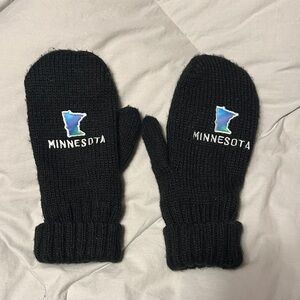 Black Minnesota Mittens